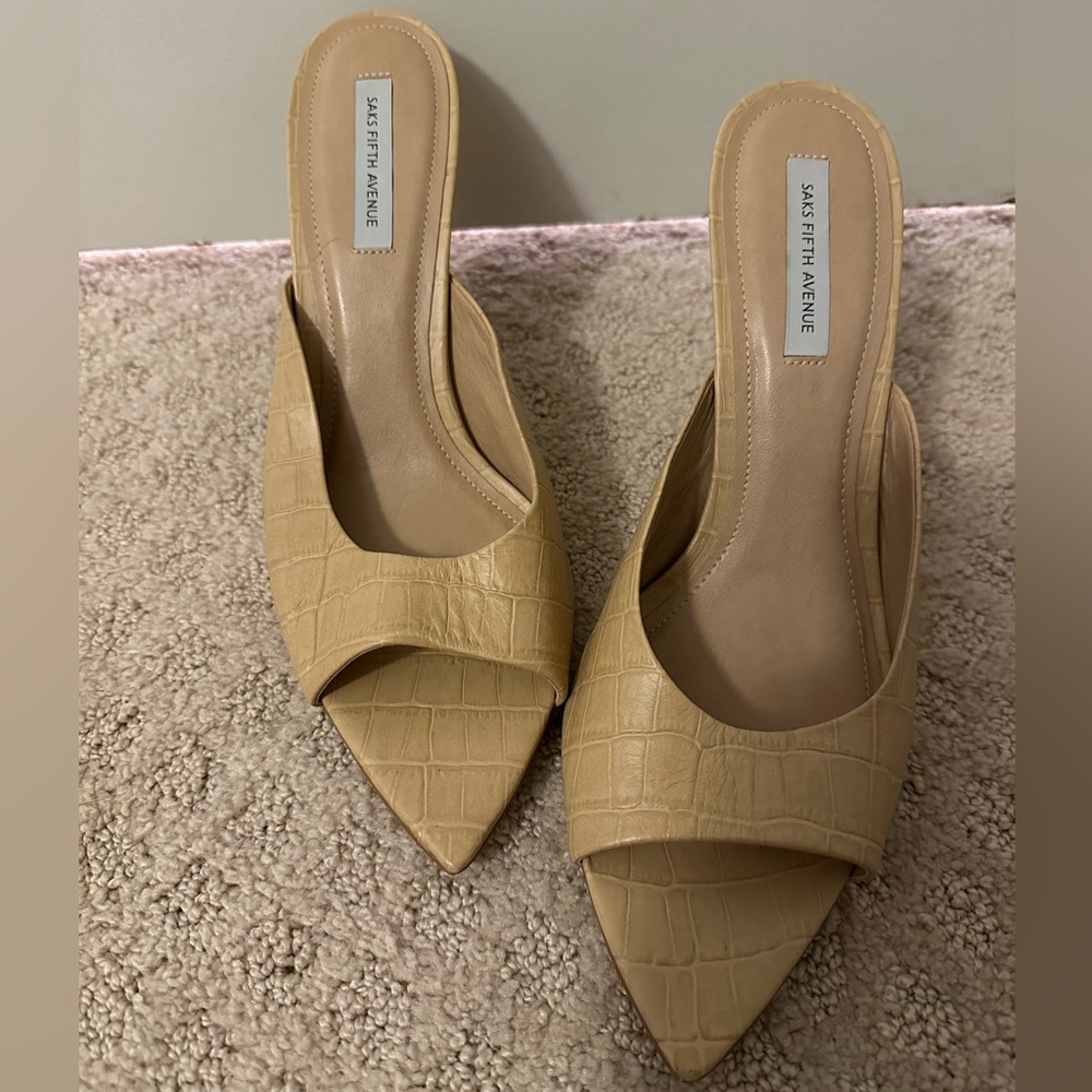 Saks‎ Fifth Avenue Peep Toe Block Heel, 10